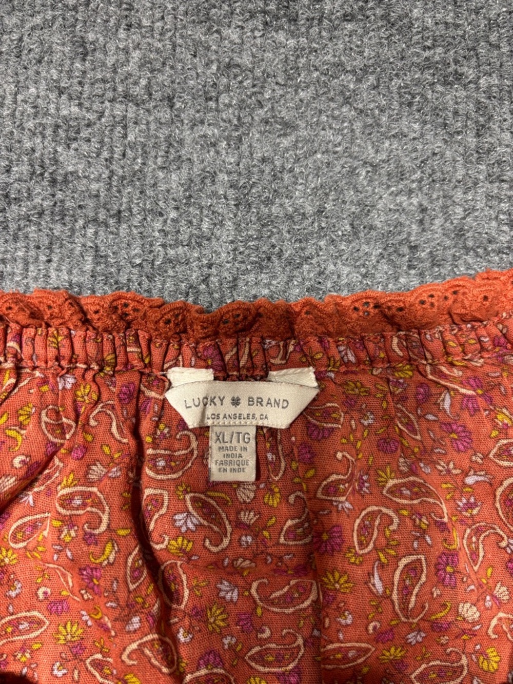 Lucky Brand Rust Paisley Button-Front Cap Sleeve Blouse with Lace Trim - Picture 5 of 11